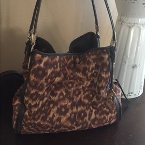Coach authentic shoulder handbag.